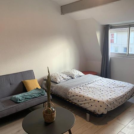 Joli Studio Avec Garage Prive Apartment Tarbes Bagian luar foto